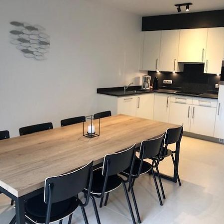 Vakantie Appartement Allure, Met Zuidgericht Tuintje ออสเทนด์ ภายนอก รูปภาพ
