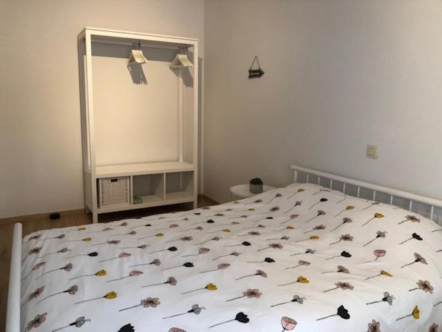 Vakantie Appartement Allure, Met Zuidgericht Tuintje ออสเทนด์ ภายนอก รูปภาพ